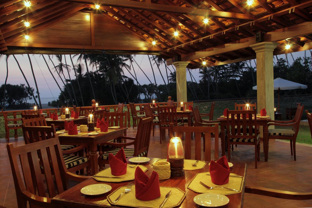 Prince Beach Hotel Bentota Exterior foto
