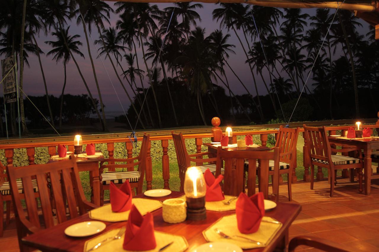 Prince Beach Hotel Bentota Exterior foto